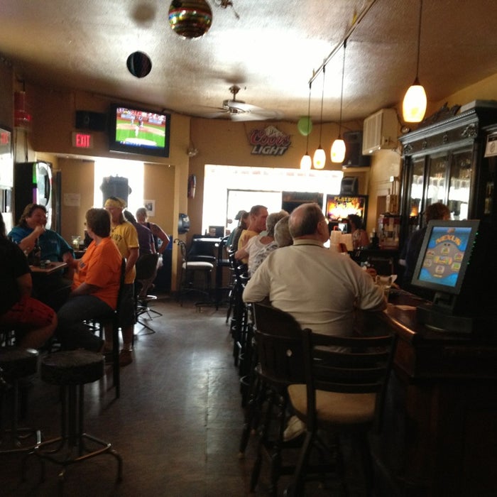 Hummel's Pub reviews, photos Southside St. Louis GayCities St. Louis
