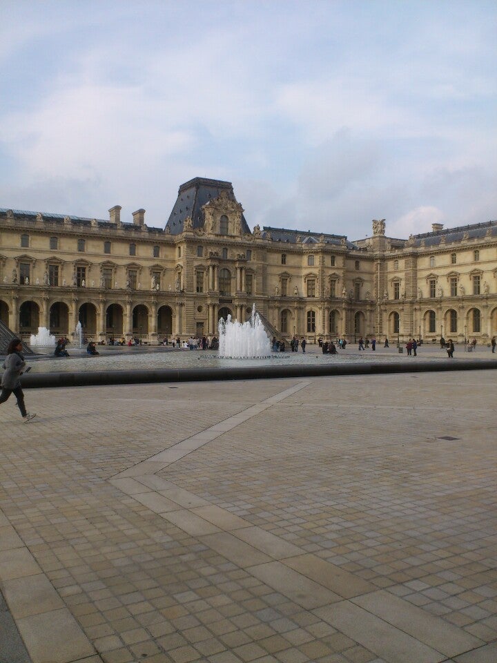 Cour Carrée du Louvre