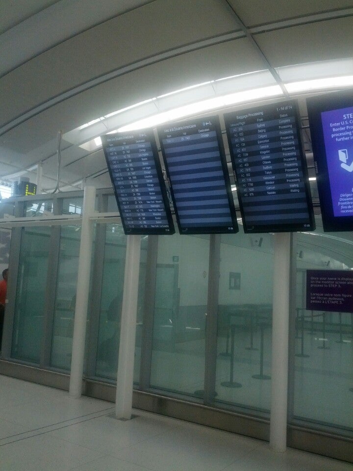 Toronto Pearson International Airport (YYZ)