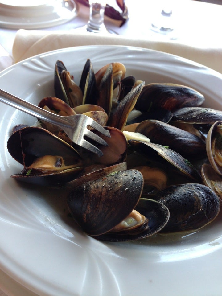 Riccio's Steak and Seafood