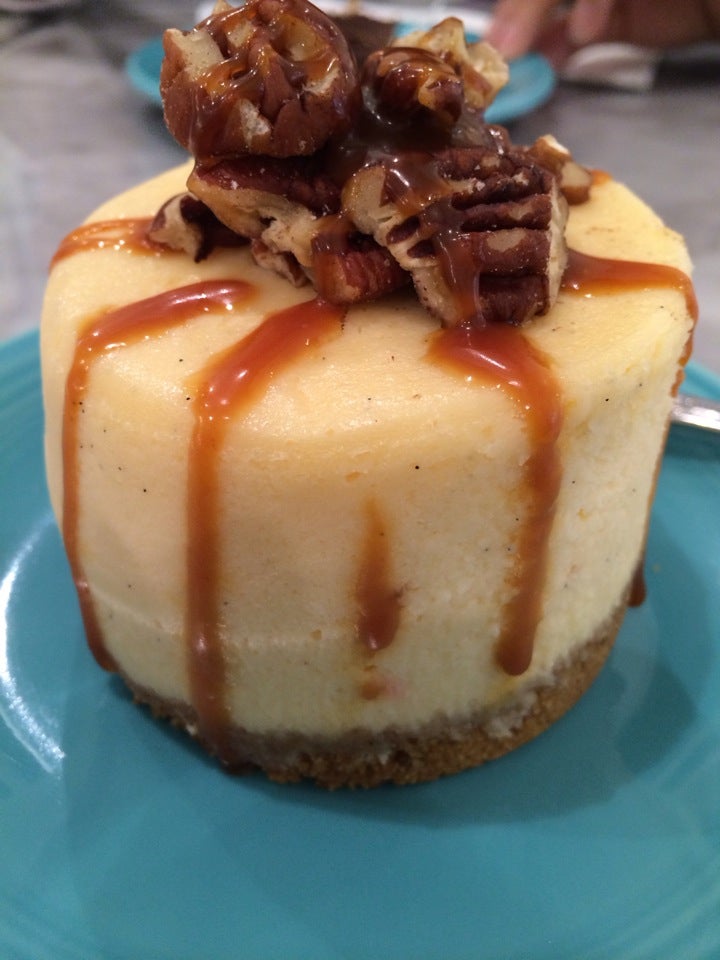 Magnolia Bakery - Al Maryah Island, Abu Dhabi | RoundMenu ...