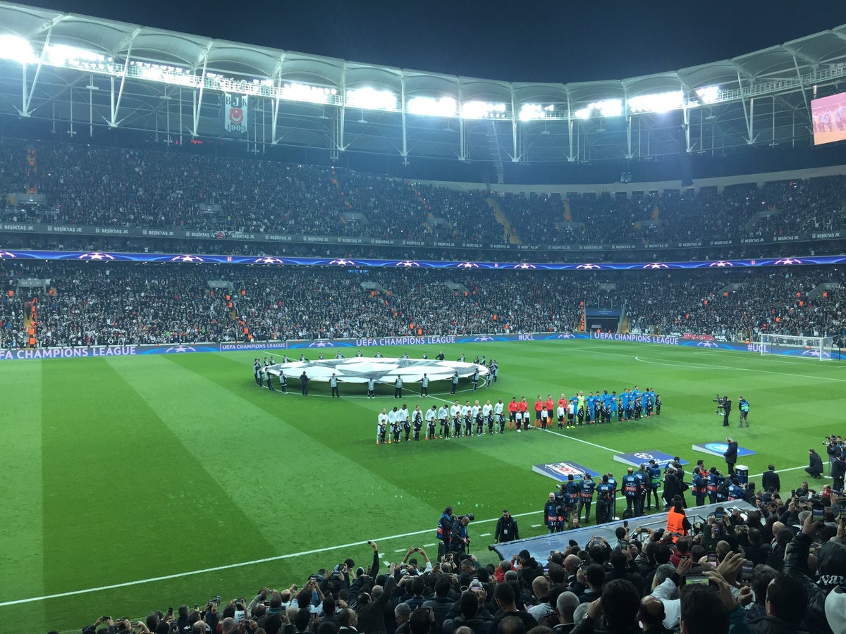 ISTANBUL, TURKEY - OCTOBER 25: players of Besiktas JK during the Super Lig  match between Besiktas and Galatasaray at Vodafone Park on October 25, 2021  in Istanbul, Turkey (Photo by TUR/Orange Pictures