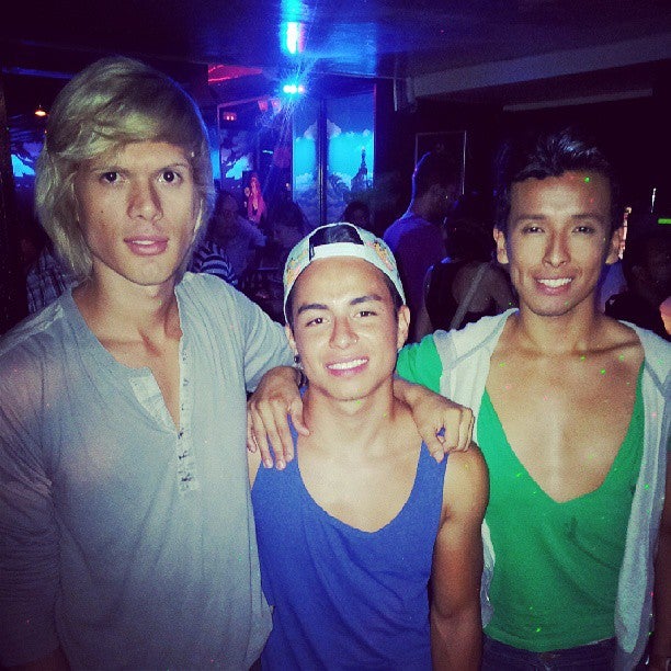 Buscar cerca de Delirio Dance Club