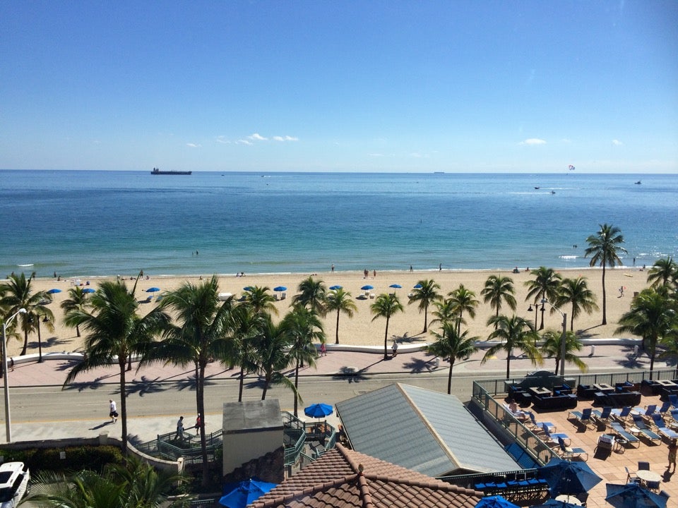 Photo of Courtyard by Marriott Fort Lauderdale Beach