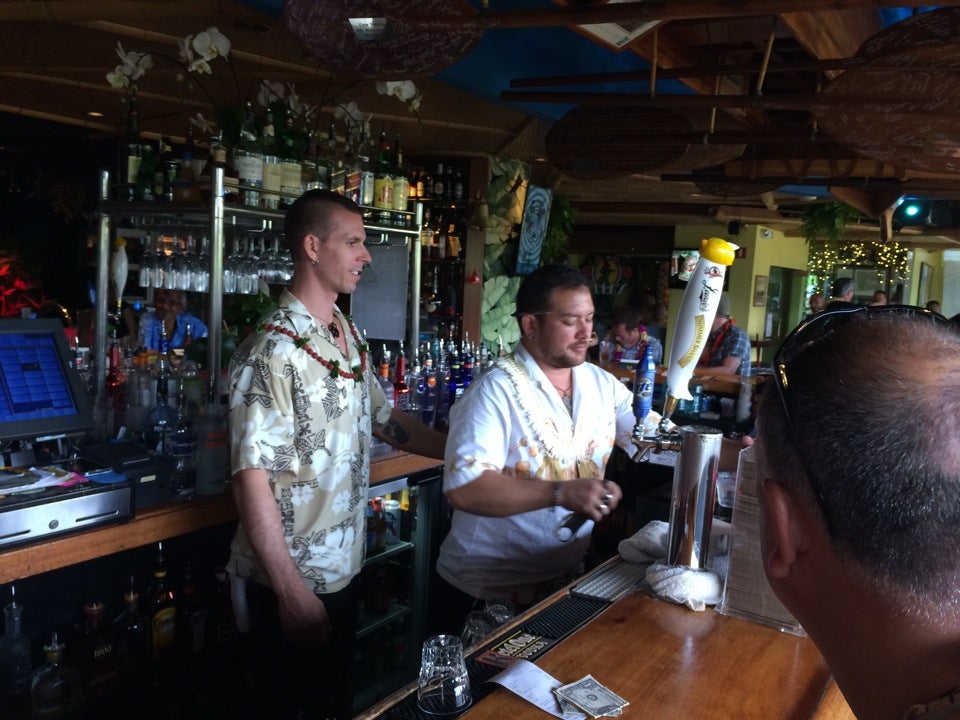 Hawaii gay bar events Tapa's Waikiki
