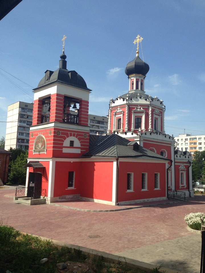 Храм Живоначальной Троицы в Москве