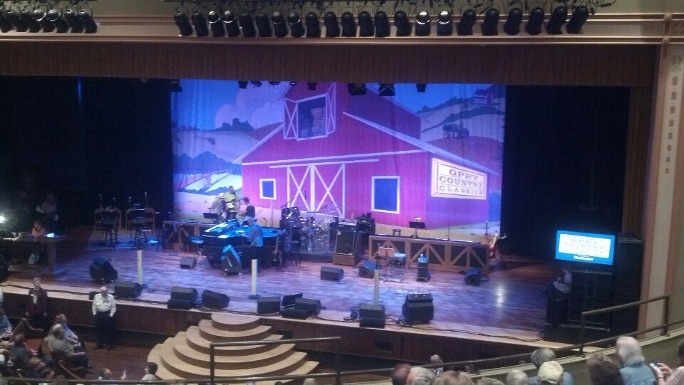 Photo of Ryman Auditorium