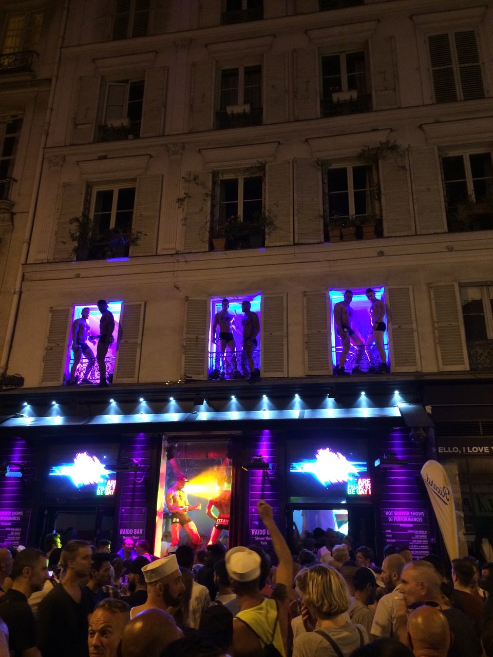 Raidd Bar Photos - GayCities Paris