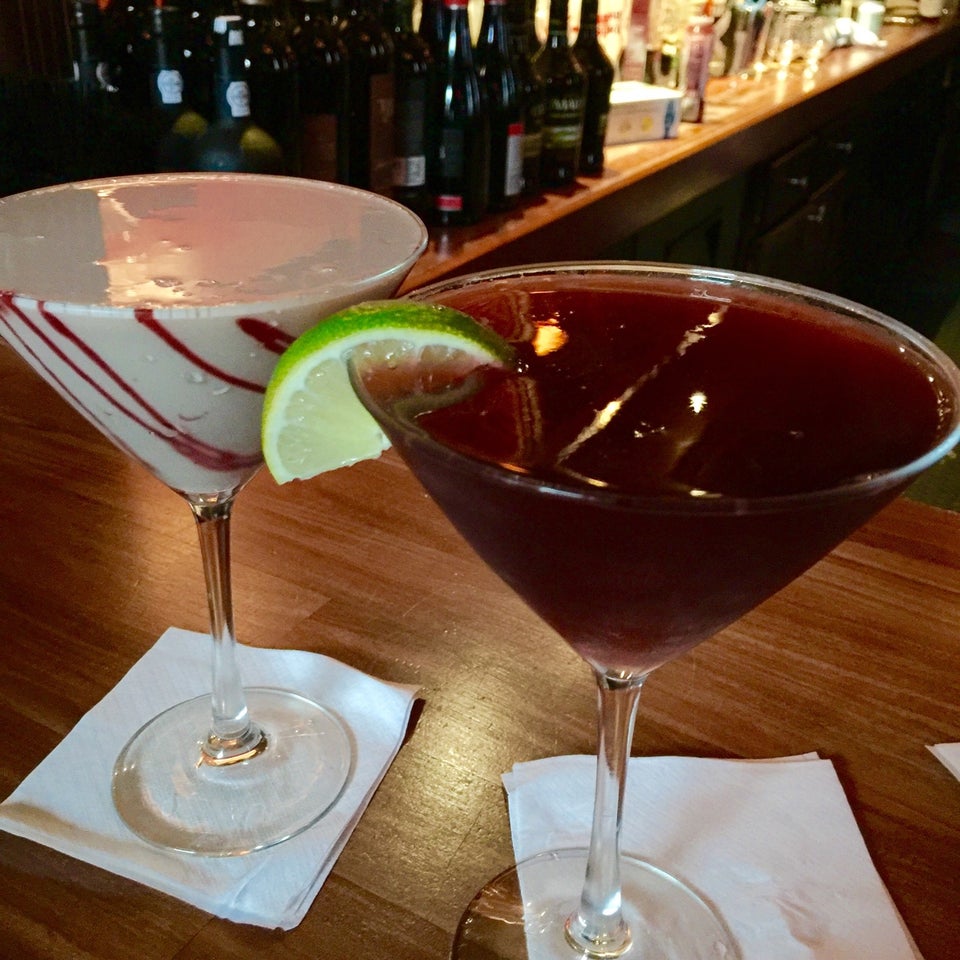 Marty's Martini Bar Photos GayCities Chicago