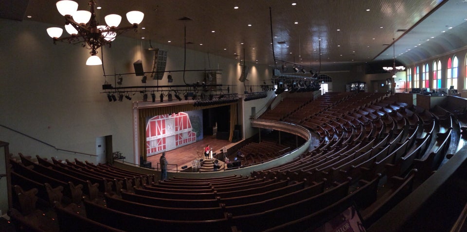 Photo of Ryman Auditorium