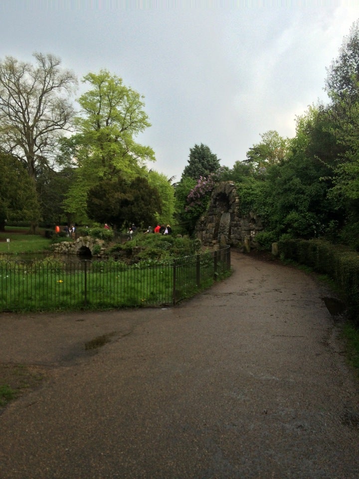 Photo of Chiswick House and Gardens